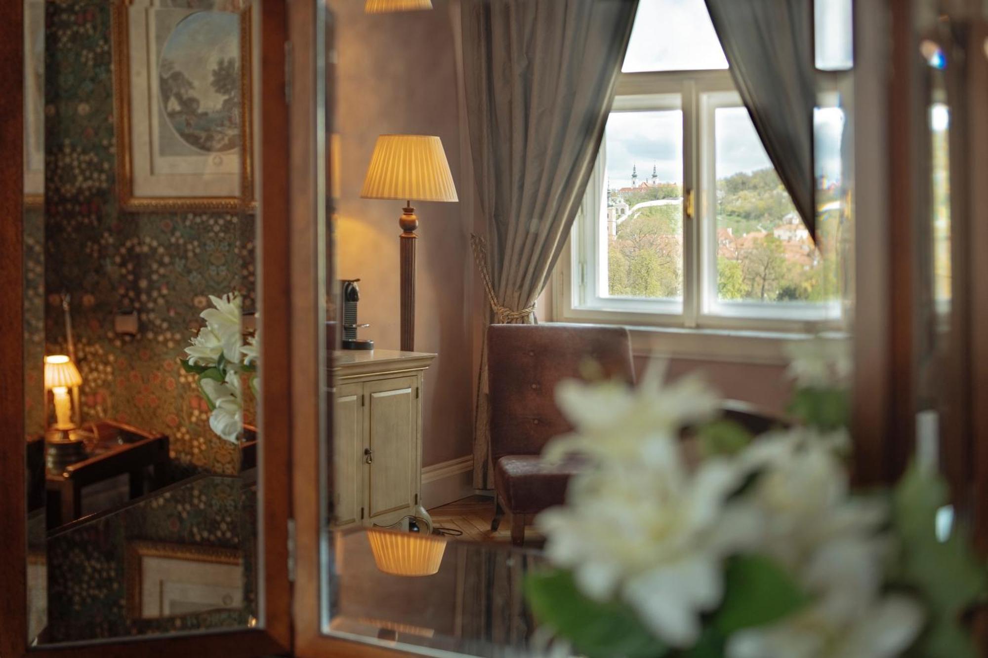 The Mozart Prague Hotel Bagian luar foto